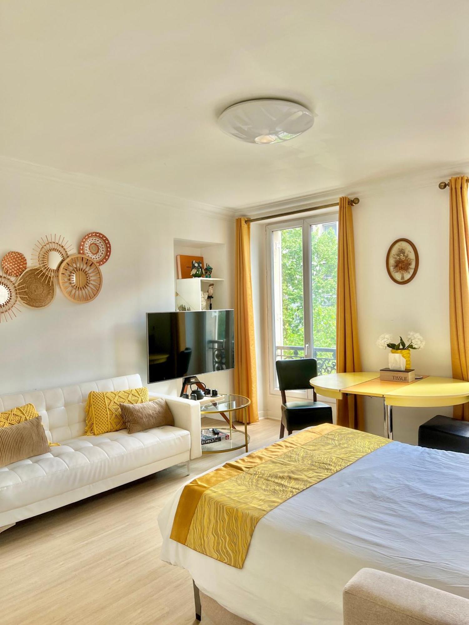 Apartment Center Masion-grands Boulevards Paris